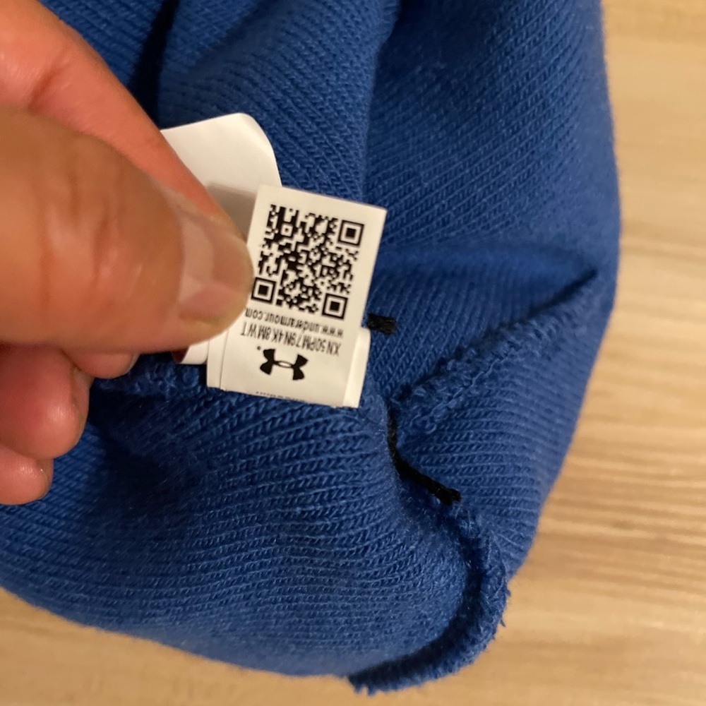 Under Armour Royal Blue Beanie with Black Pom-Pom Mens - Picture 6 of 7
